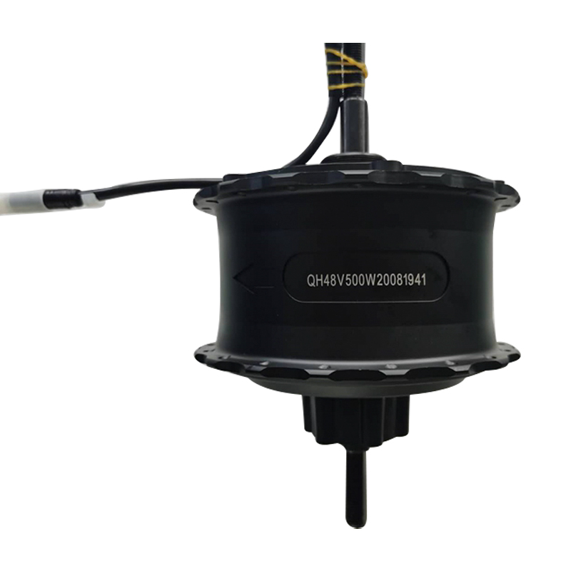 Comment le moteur de neige de 500W fonctionne-t-il dans la neige?